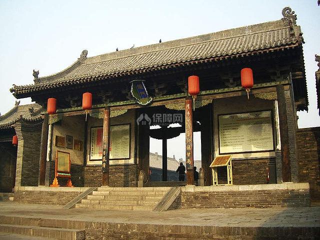 坐北朝南