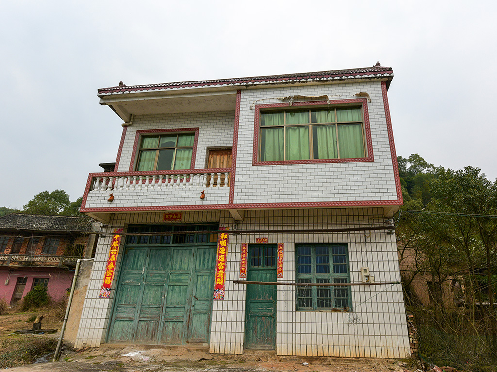 什么是自建房_怎么样自建花椒烘干房_农村自建跃层房