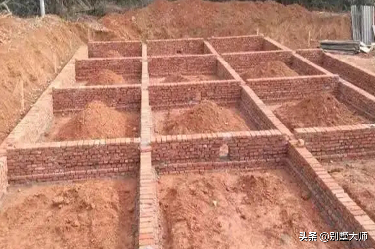 水泥预制房多少钱一个_水泥空心砖砖混结构房图片_水泥房
